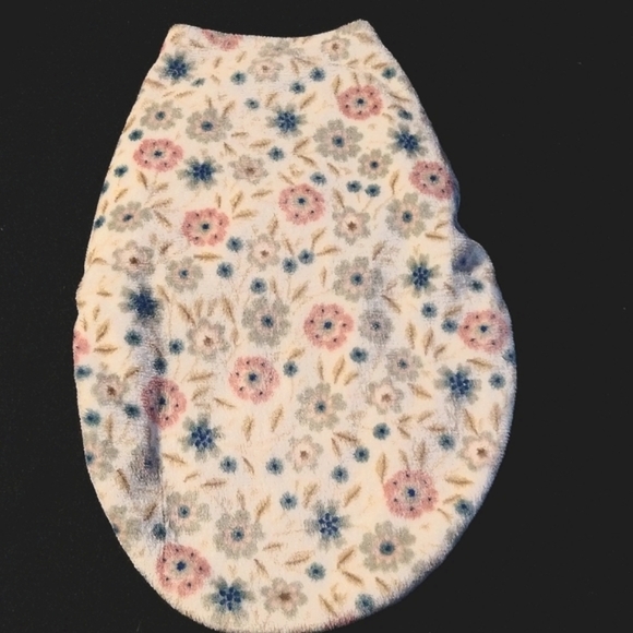 Elements of Style Baby Floral Swaddle - Picture 5 of 5